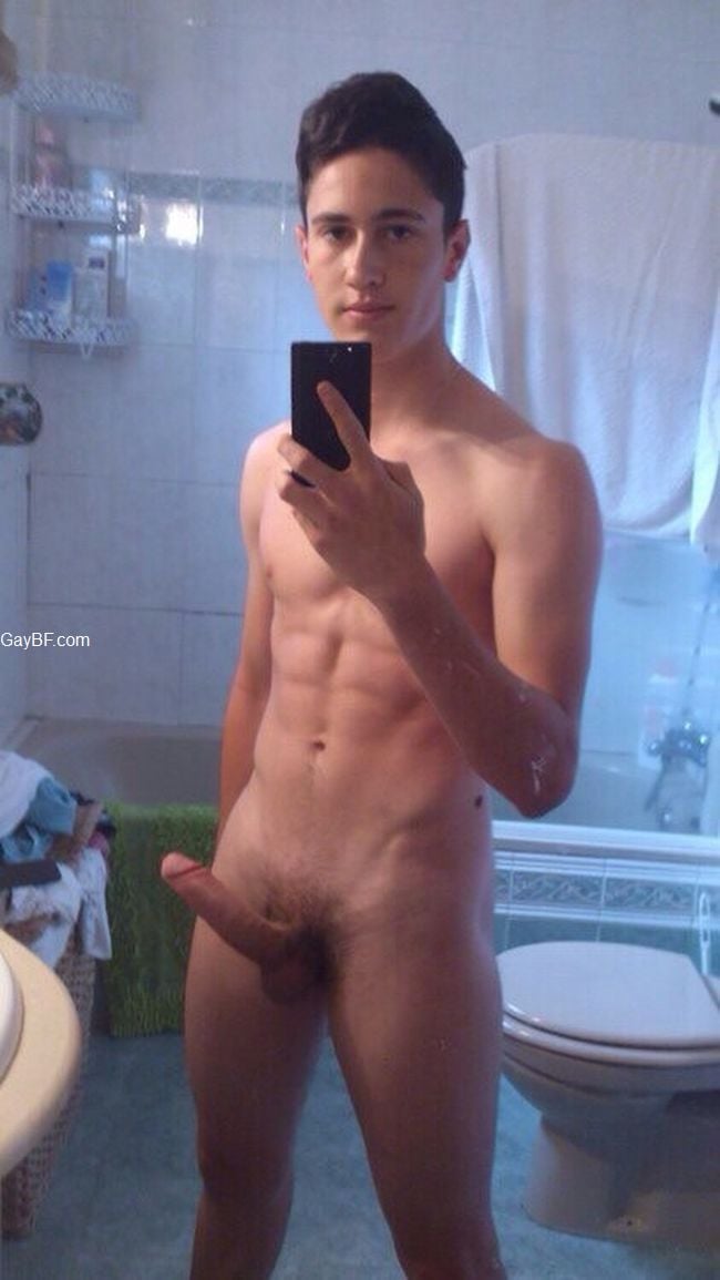 Naked Guys, Naked Men, Free Gay Videos and Gay Porn Blog, Naked straight men on cams or photos Message me your pics and i will up load them also young straight men KIK me with your pictures. Hot Nude Guys Self Pics from Instagram, Tumblr, Snapchat, Kik, Twitter, Skype and Facebook. Straight hunk Victor strips nude at the gloryhole, presses his muscular body against the wall and sticks his big dick