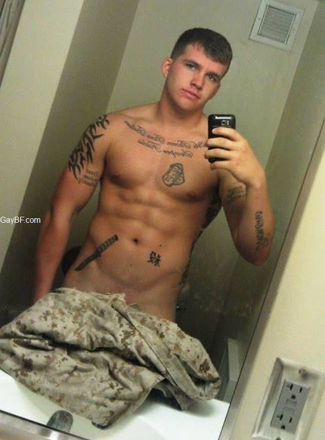 Gay military men are the best boyfriends. Here are 10 reasons you seriously need to date one. Gay military men are waiting to meet you! Nude Army Men Naked Selfies Showing Big Cocks