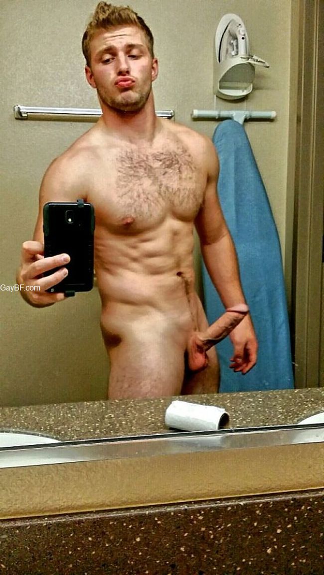 Amateur gay XXX pics of grindr guys - submit yours