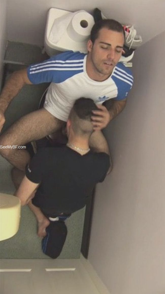 Real Amateur Restroom Blowjob And Swallow Porn Gay Videos