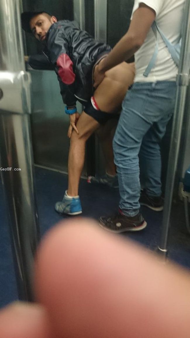 Got Fucked Bareback in Public Train in San Francisco