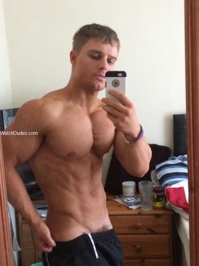 This gay porn blow is to submit sexy naked guys to other gay snapchat users and be popular