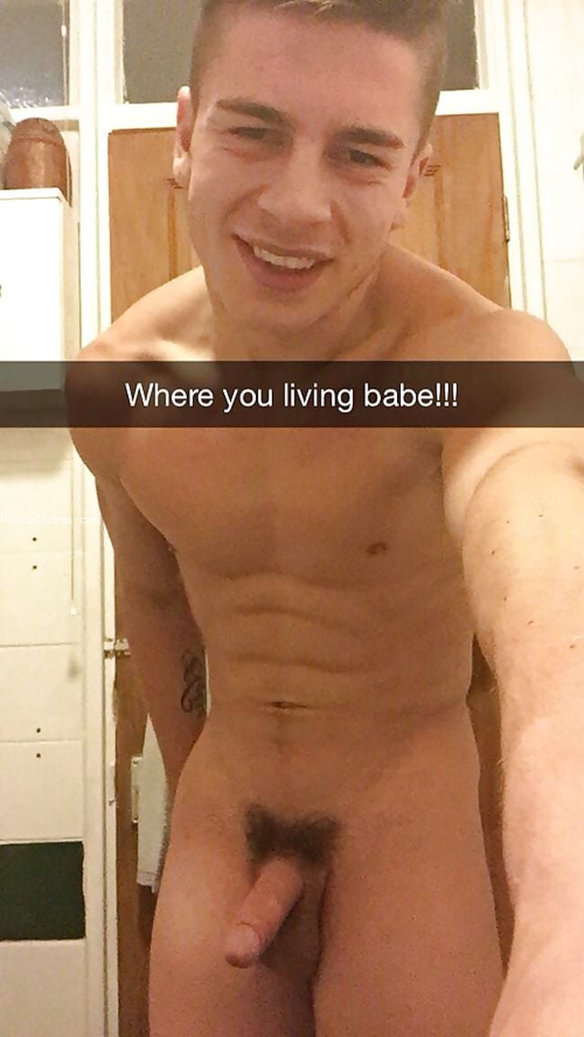 Male straight boys with big cock wanking and boys sucking cocks gay on snapchat pics and free videos. Watch Dudes is a low key website featuring gorgeous straight hunks, twinks and jocks, mostly boy next door type of looks, with lovely faces, hot bodies and juicy for free.