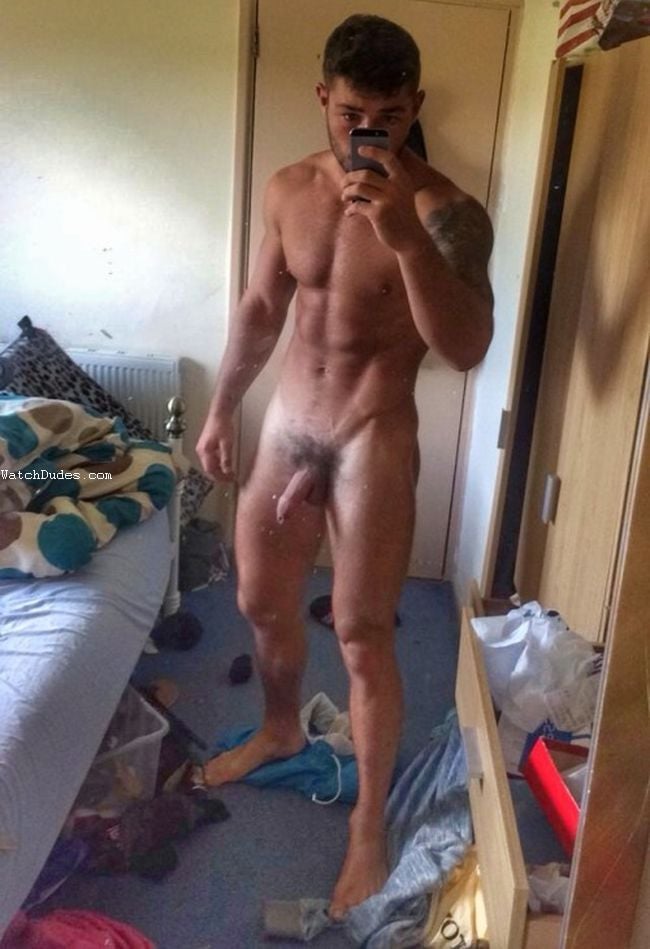 Hot Nude Male Selfies