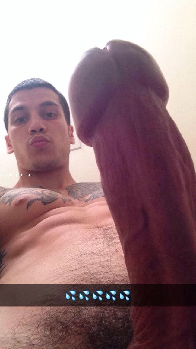 25 Hot Guys and Male To Follow on Instagram